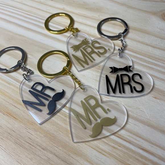 Acrylic Heart Keychain - Picture 7 of 7